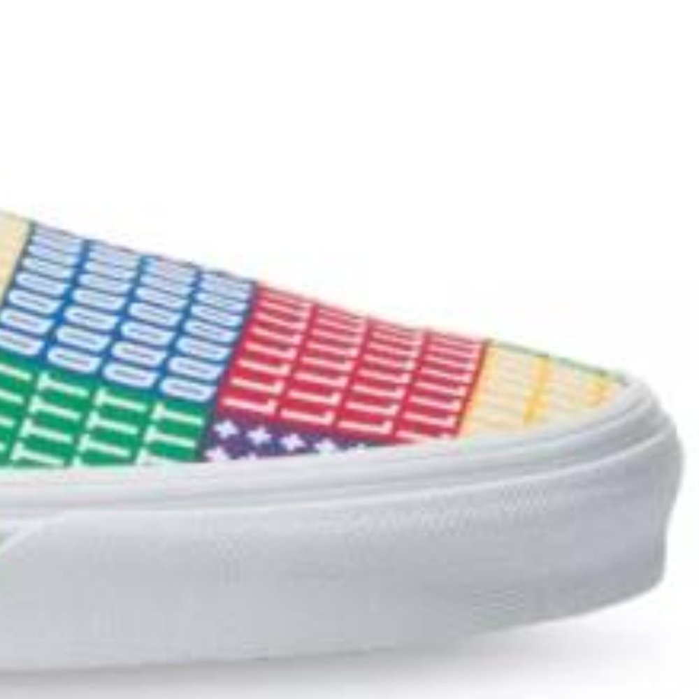 Vans Classic Slip On  SK8 Pride LBGTQ+ Shoe Men's Size 10 Women's 11.5 NEW - Picture 3 of 4